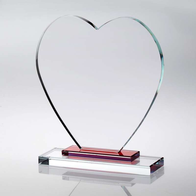 CLEAR GLASS HEART WITH RED STEPPED BASE (10mm THICK) – 7in