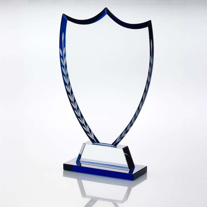 CLEAR GLASS SHIELD WITH BLUE EDGE AND FROSTED WREATH (10mm THICK) – 8in