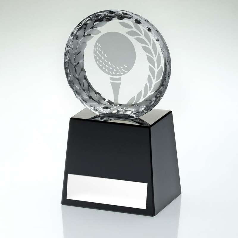 CLEAR GLASS GOLF CIRCLE WITH IMAGE ON BLACK PLINTH AND PLATE – 4.25in